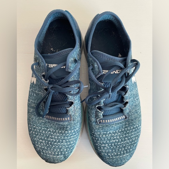 Under Armour Sneakers - Picture 1 of 7